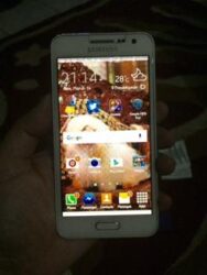 Jual HP Samsung Galaxy A3 Putih Second Mulus